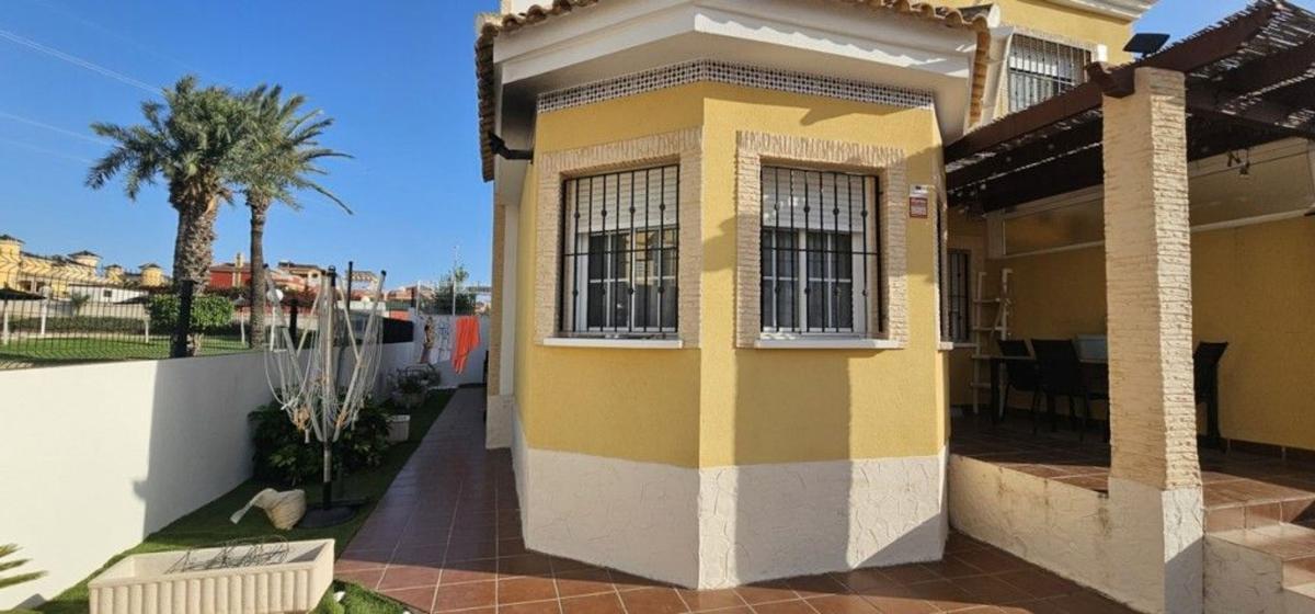 Properties for sale and rent in Spain photo 3