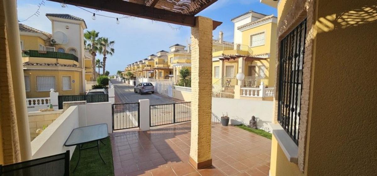 Properties for sale and rent in Spain photo 5