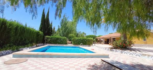 Chalet independiente en venta en Casa o chalet en Calle Jaume II, Novelda, Novelda
 photo 3