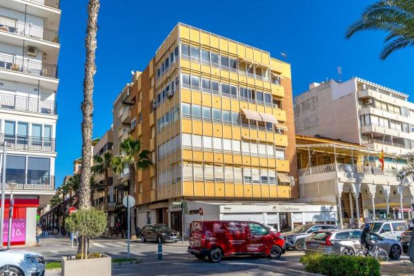 Продажа квартиры на Piso en Centro - Muelle Pesquero, Torrevieja, Торревьеха
thumbnail 1