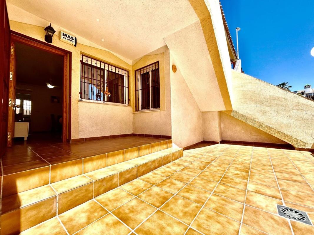 Venta de piso en Piso en Calle Ramón y Cajal, 1, La Zenia, Orihuela, Orihuela
photo 2