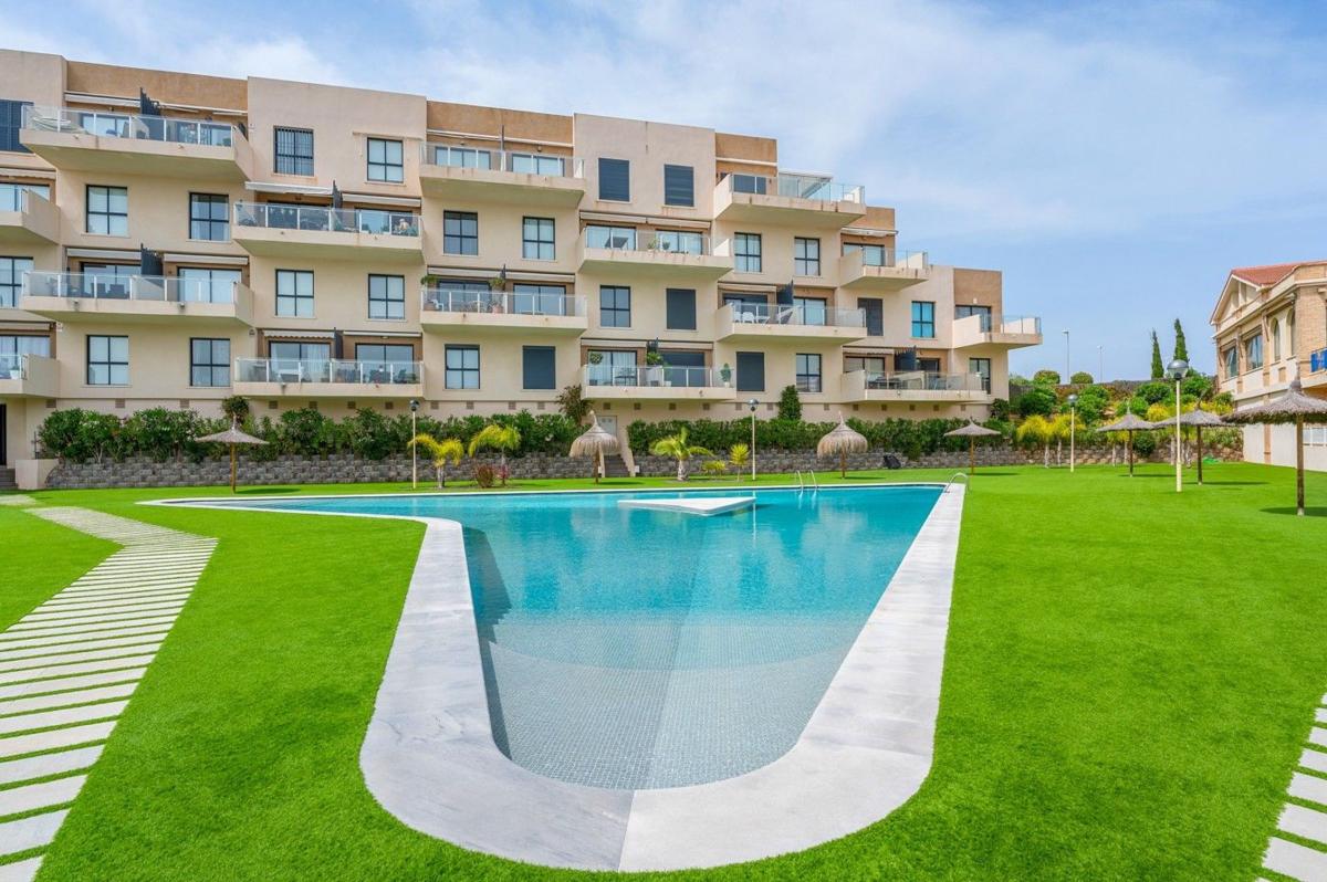 Venta de piso en Piso en Calle Malaquita, 1, La Zenia, Orihuela, Orihuela
photo 1
