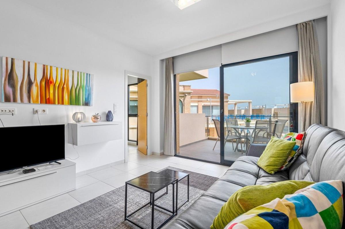 Venta de piso en Piso en Calle Malaquita, 1, La Zenia, Orihuela, Orihuela
photo 3