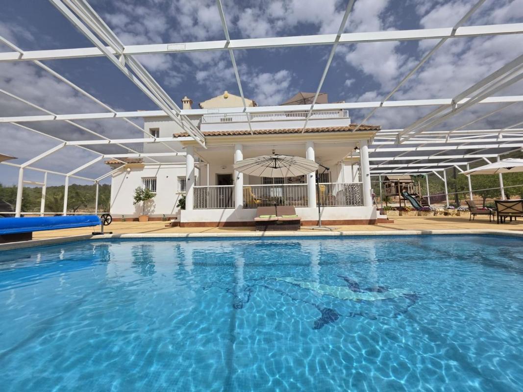 Properties for sale and rent in Spain photo 2