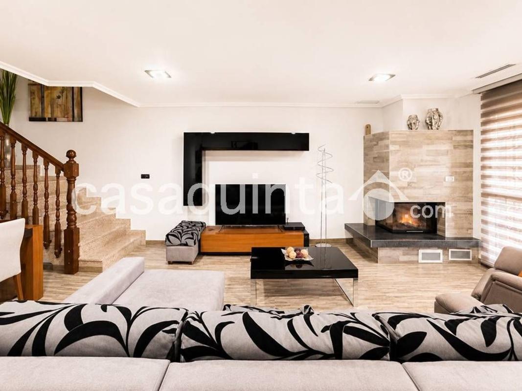 Properties for sale and rent in Spain photo 5