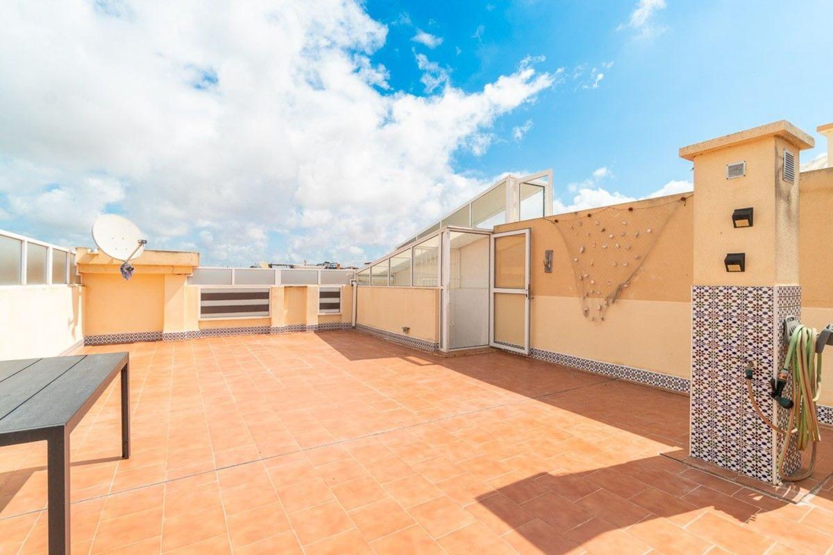 Venta de piso en Piso en Zona Lago - Los Almendros, Orihuela, Orihuela
photo 4