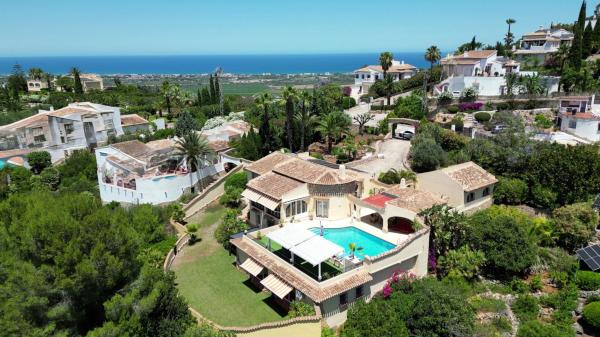 Chalet independiente en venta en Casa o chalet en Devesses - Monte Pego, Denia, Denia
 photo 1