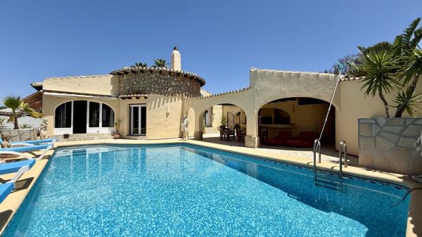 Chalet independiente en venta en Casa o chalet en Devesses - Monte Pego, Denia, Denia
 photo 2