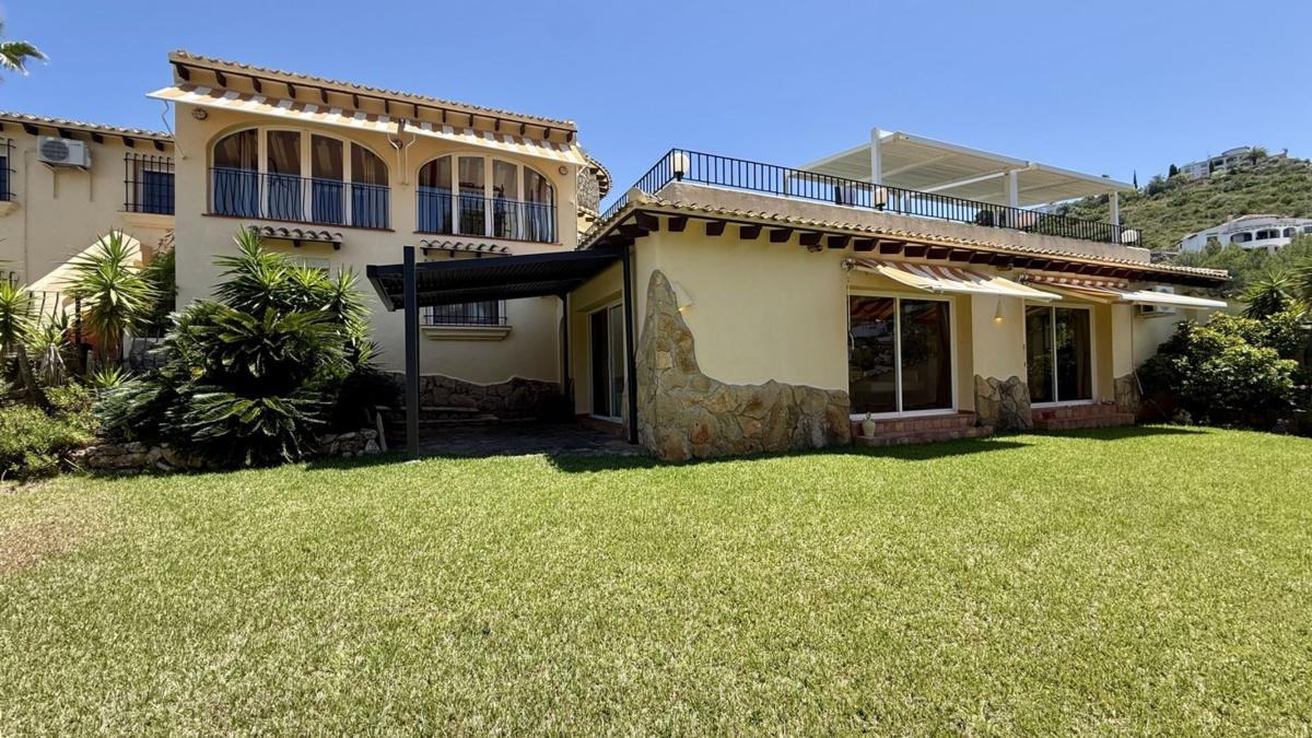 Venta de chalet independiente en Casa o chalet en Devesses - Monte Pego, Denia, Denia
photo 3