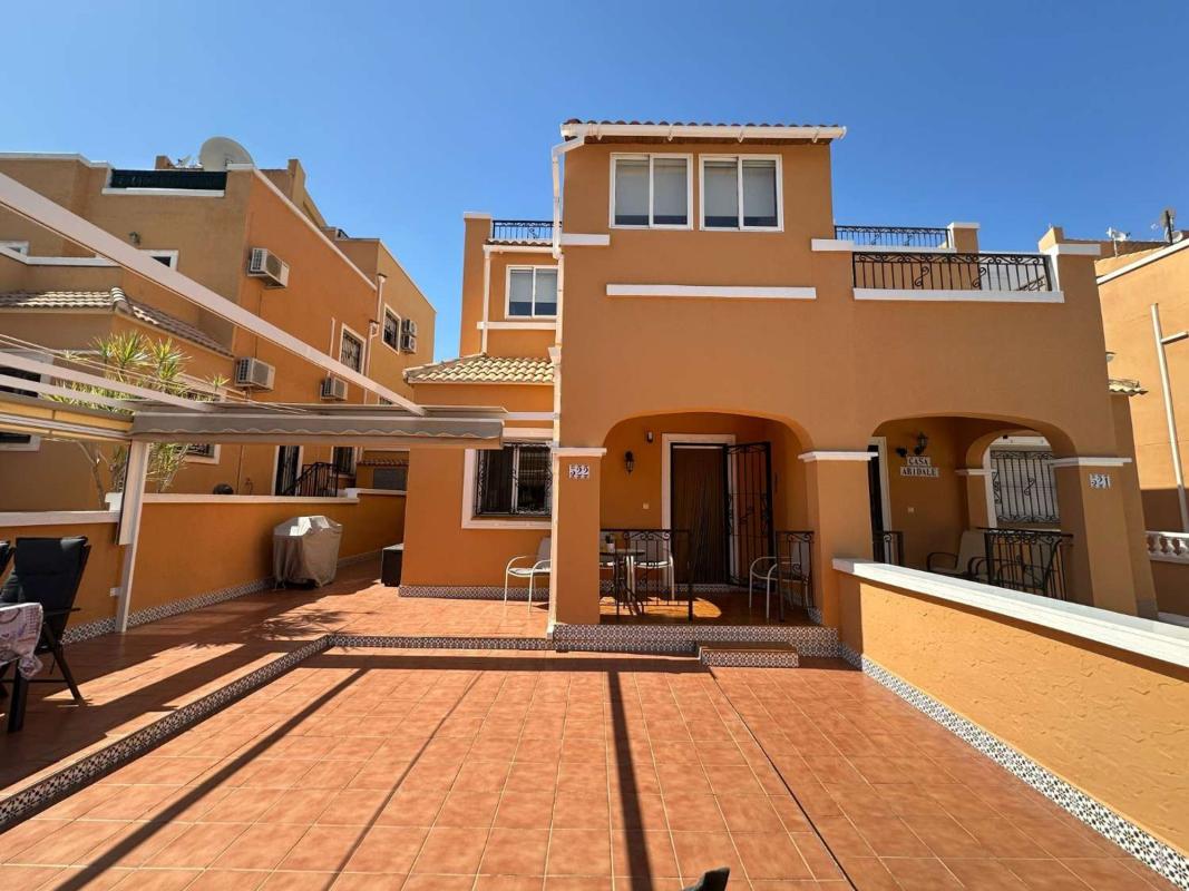 Venta de duplex en Dúplex en Zona Lago - Los Almendros, Orihuela, Orihuela photo 3