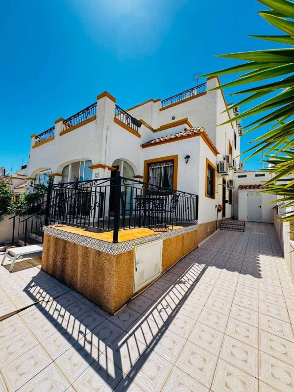 Venta de duplex en Dúplex en Zona Lago - Los Almendros, Orihuela, Orihuela photo 2