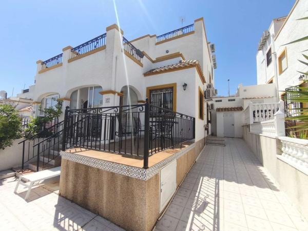 Duplex en venta en Dúplex en Zona Lago - Los Almendros, Orihuela, Orihuela thumbnail 2