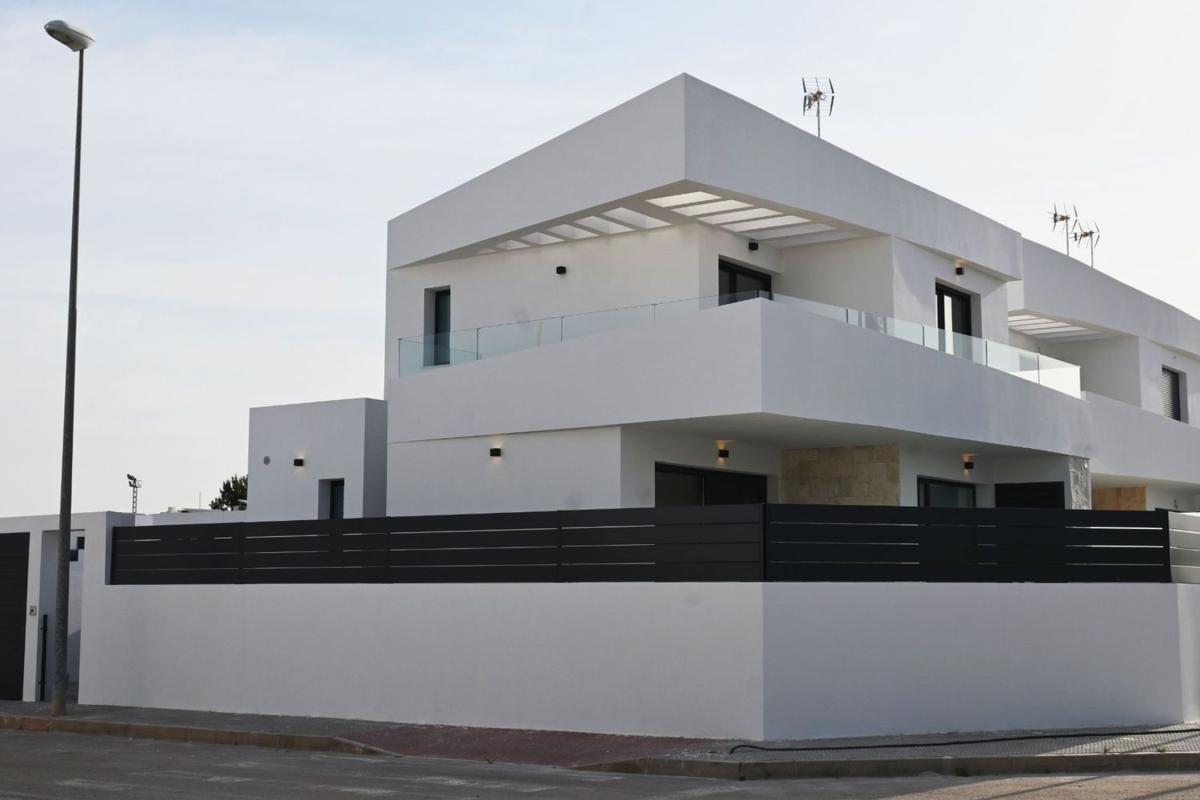Venta de chalet independiente en Casa o chalet en Dolores, Dolores
photo 3