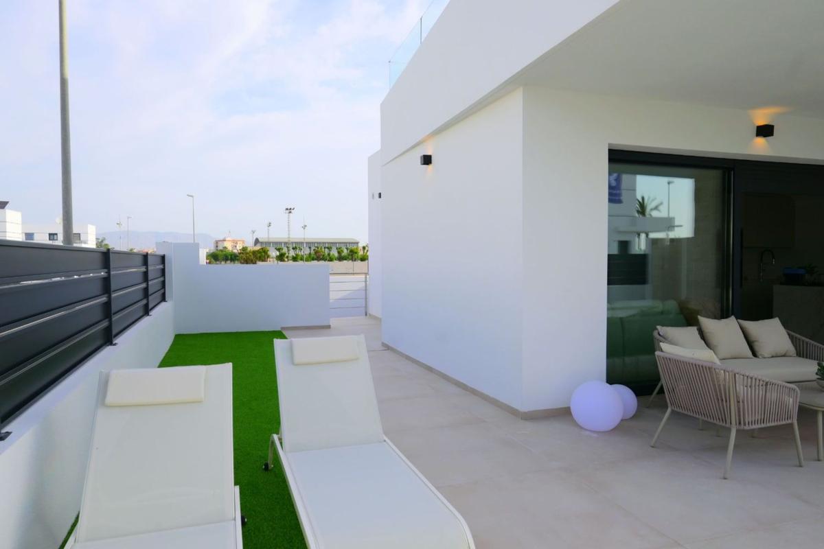 Venta de chalet independiente en Casa o chalet en Dolores, Dolores
photo 4