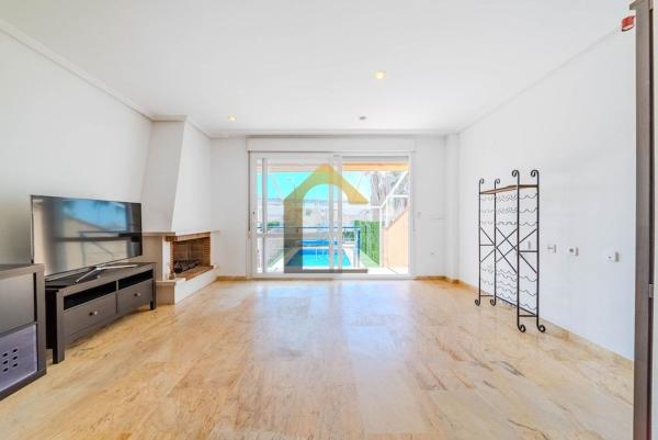 Chalet adosado en Aguamarina, Orihuela thumbnail 2