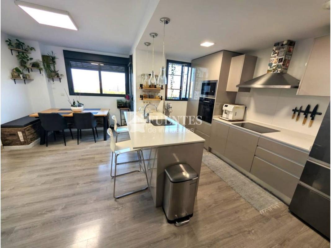 Venta de piso en Piso en Paus, Alicante / Alacant, Alicante / Alacant
 photo 2