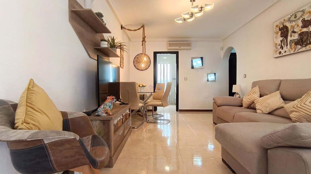 Venta de piso en Piso en Desamparados-Hurchillo-Torremendo, Orihuela, Orihuela
photo 3