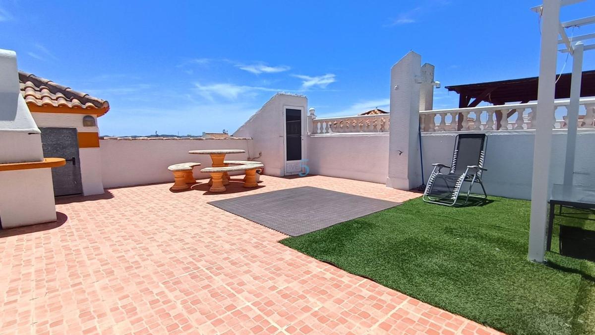 Venta de piso en Piso en Desamparados-Hurchillo-Torremendo, Orihuela, Orihuela
photo 2