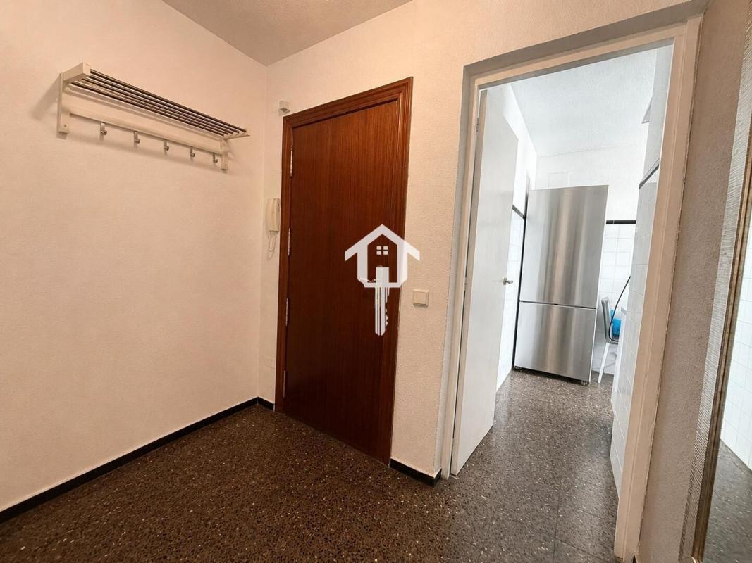 Sale of apartment in Piso en Calle Pintor Antonio Amorós, Ciudad Elegida, Alicante / Alacant, Alicante
photo 2