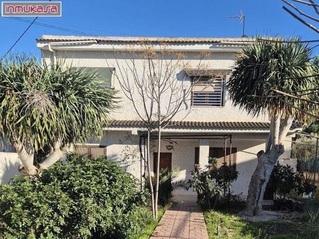 Propiedades en venta y alquiler en España photo 1