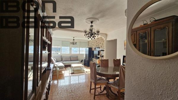 Продажа квартиры на Piso en Calle Pintor Antonio Amorós, Ciudad Elegida, Alicante / Alacant, Аликанте / Алакант
 photo 2