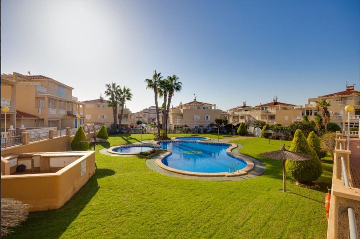 Properties for sale and rent in Spain photo 4