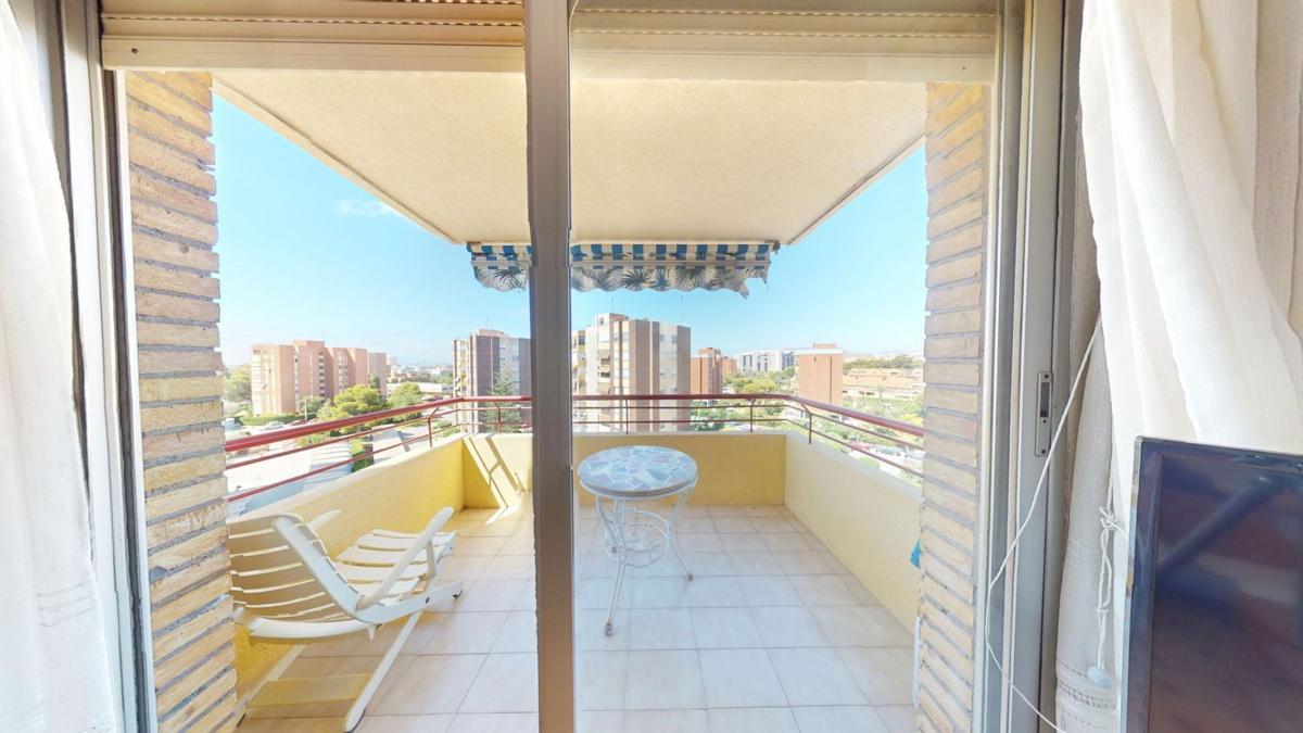 Venta de piso en Piso en Hondon De Las Nieves, San Blas, Alicante / Alacant, Alicante / Alacant
 photo 2