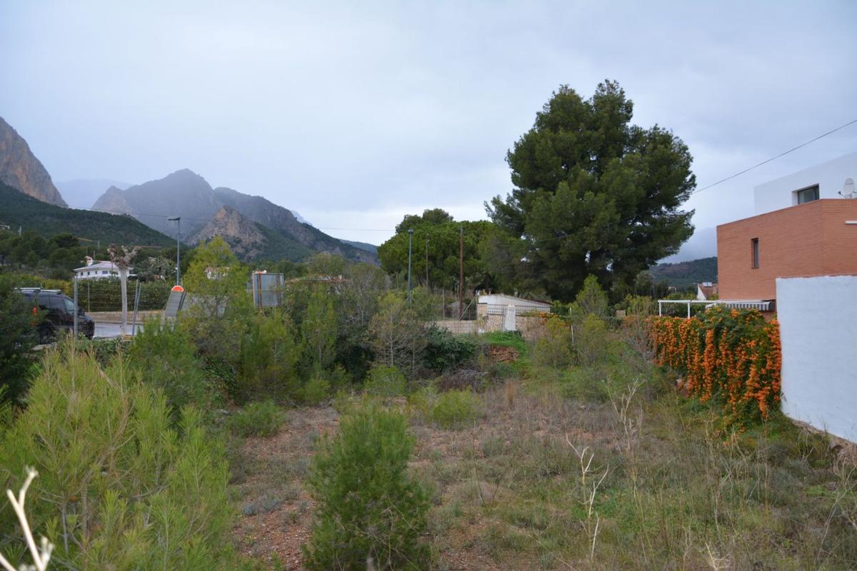Terreno en venta en Polop, Alicante photo 2