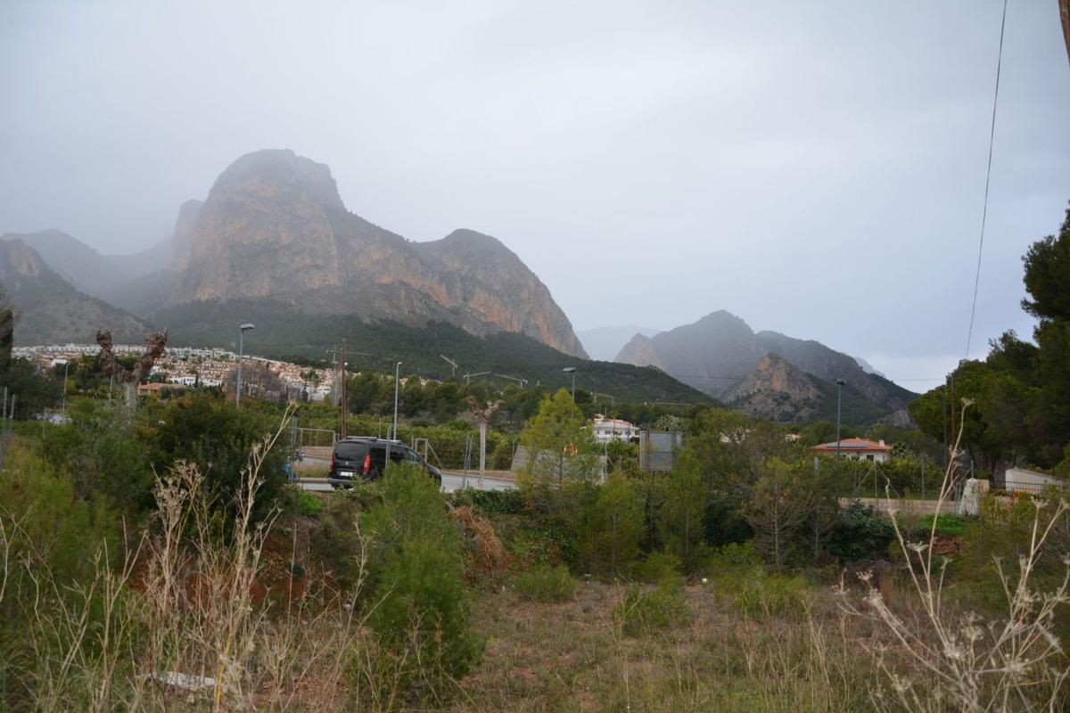 Terreno en venta en Polop, Alicante photo 3