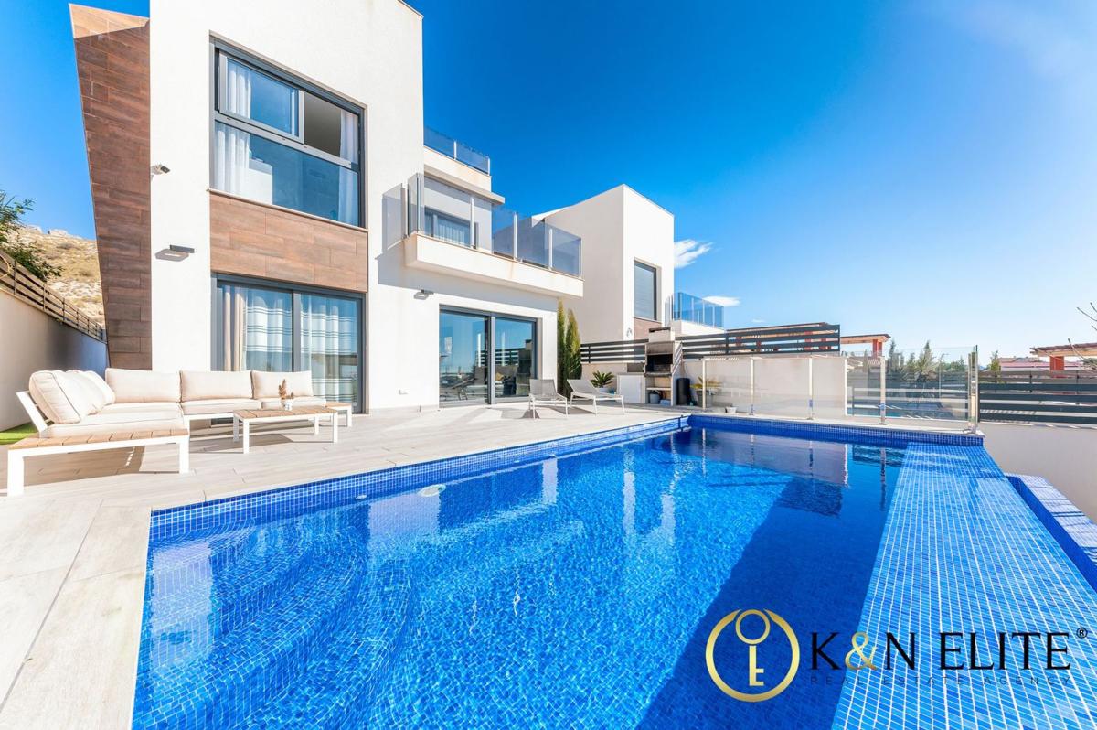Properties for sale and rent in Spain photo 4