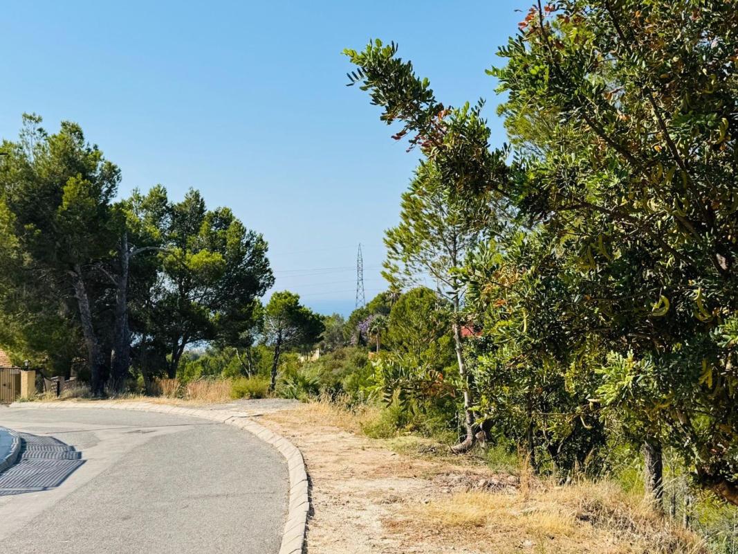 Terreno en venta en Altea, Alicante photo 2