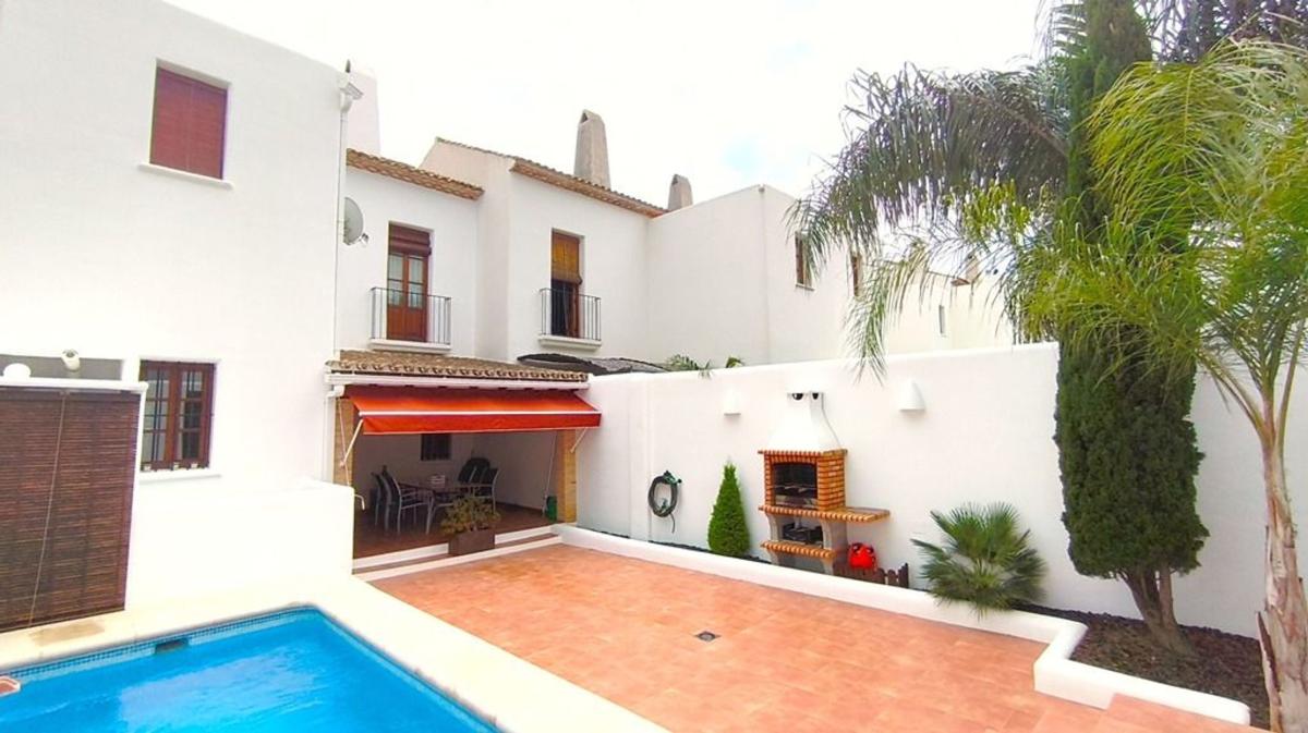 Propiedades en venta y alquiler en España photo 2