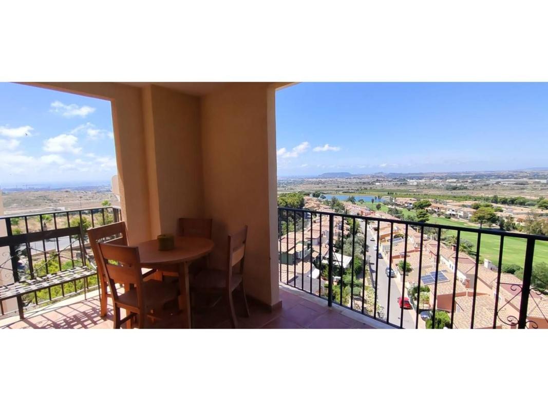 Venta de piso en Piso en Calle de I'Aigualera, Bonalba-Cotoveta, Mutxamel, Mutxamel
photo 4