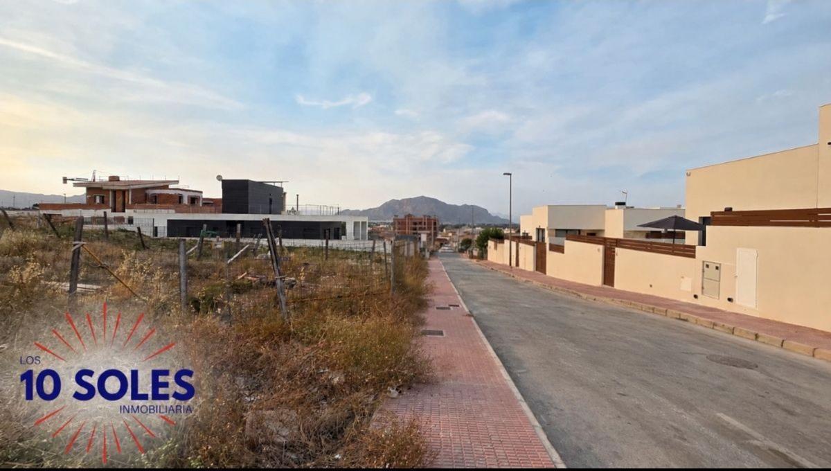 Terreno en venta en Bigastro, Alicante photo 1