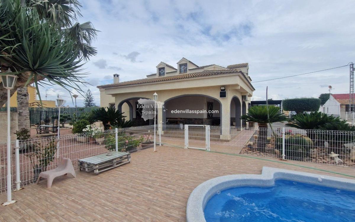 Propiedades en venta y alquiler en España photo 2