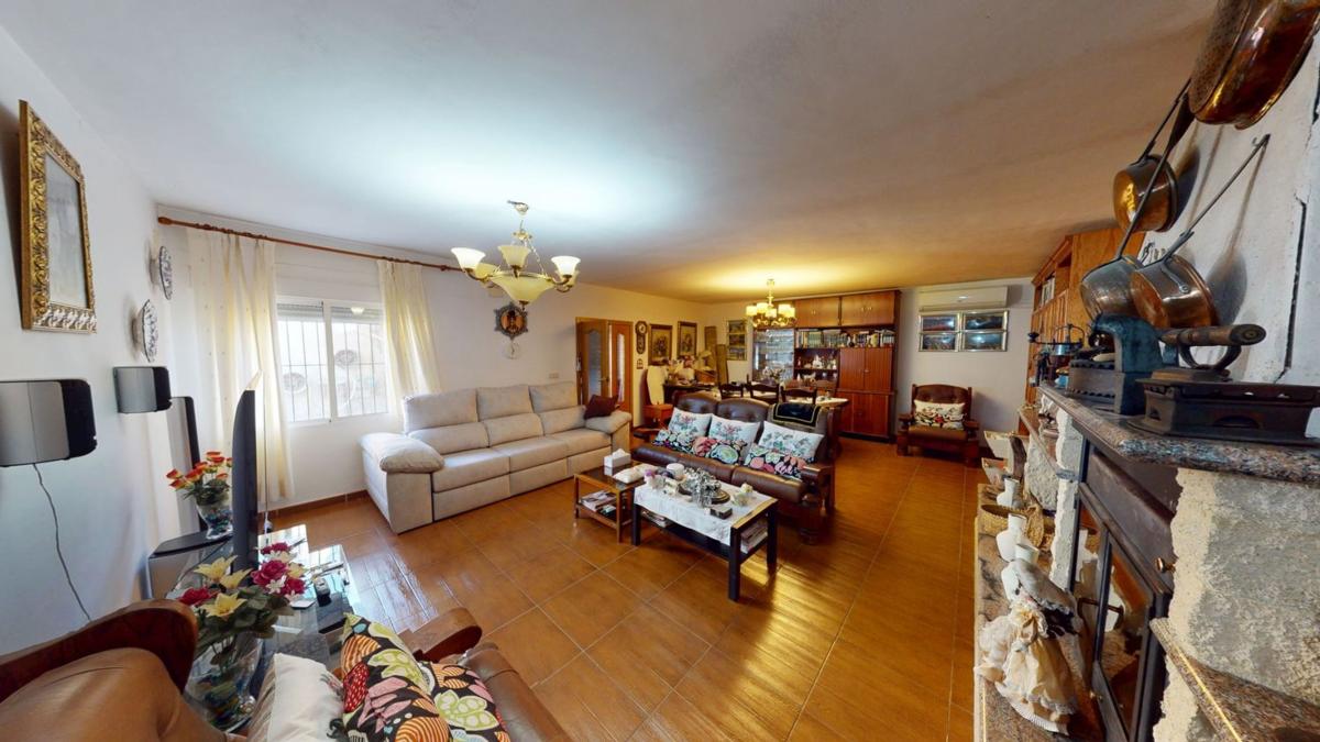 Properties for sale and rent in Spain photo 2