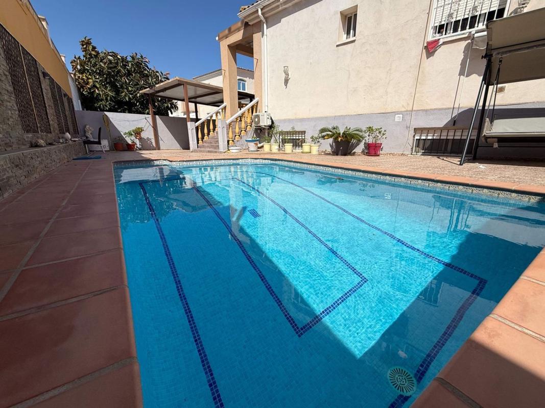 Properties for sale and rent in Spain photo 2