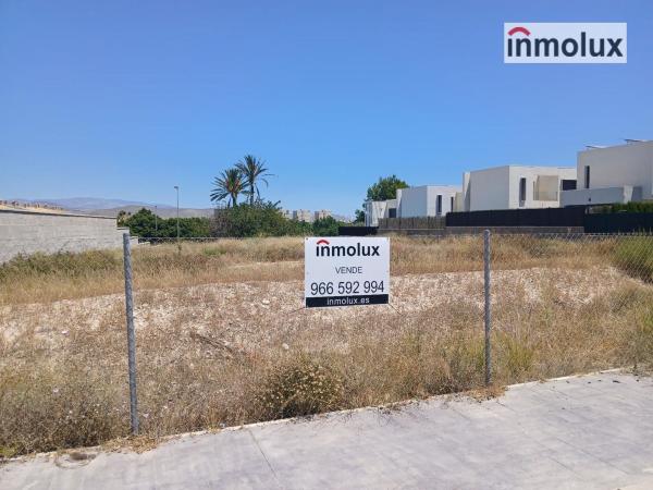 Terreno en Calle la Sèquia, La Font - Mezquitas, San Juan de Alicante photo 1