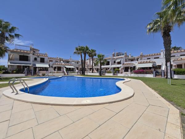 Chalet adosado en Calle la Dolores, Villamartín, Orihuela photo 1