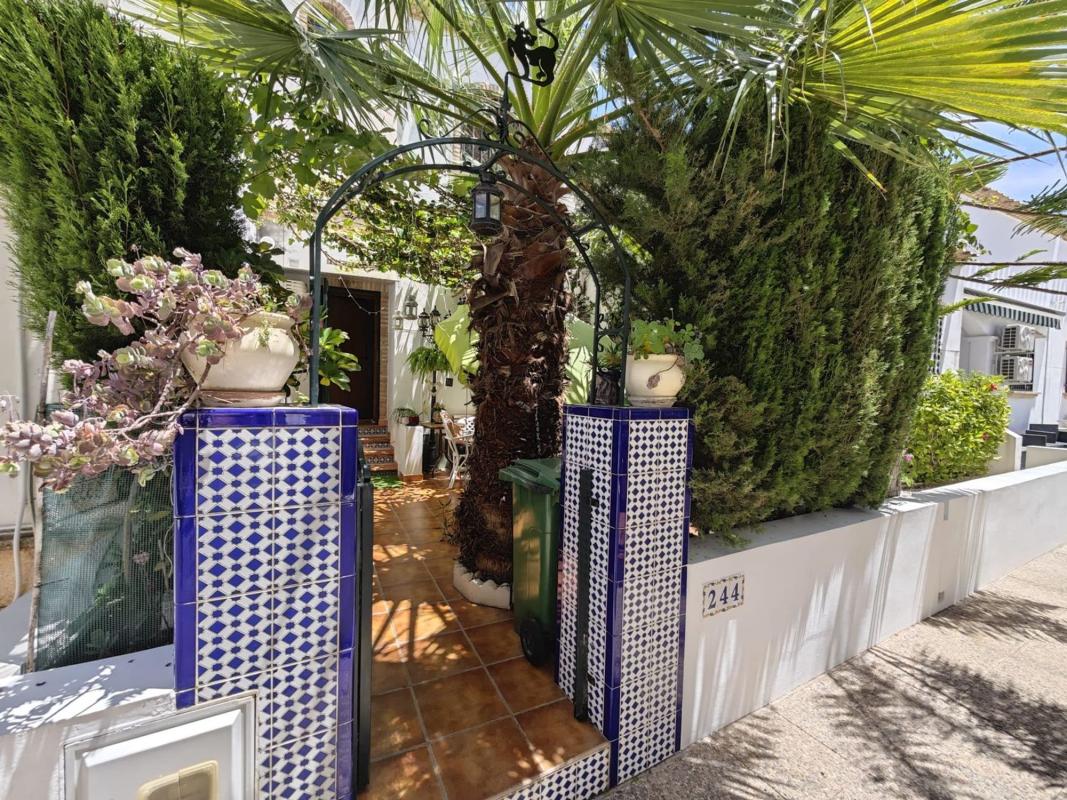 Properties for sale and rent in Spain photo 2