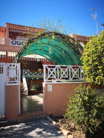 Chalet adosado en Avenida de la Armada Española, Calas de Santa Pola este, Santa Pola photo 2