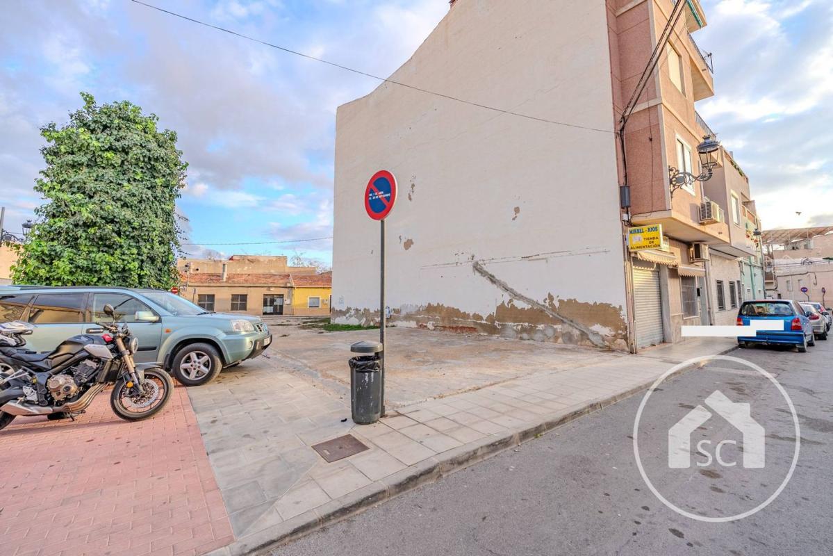Terreno en venta en Elda, Alicante photo 2