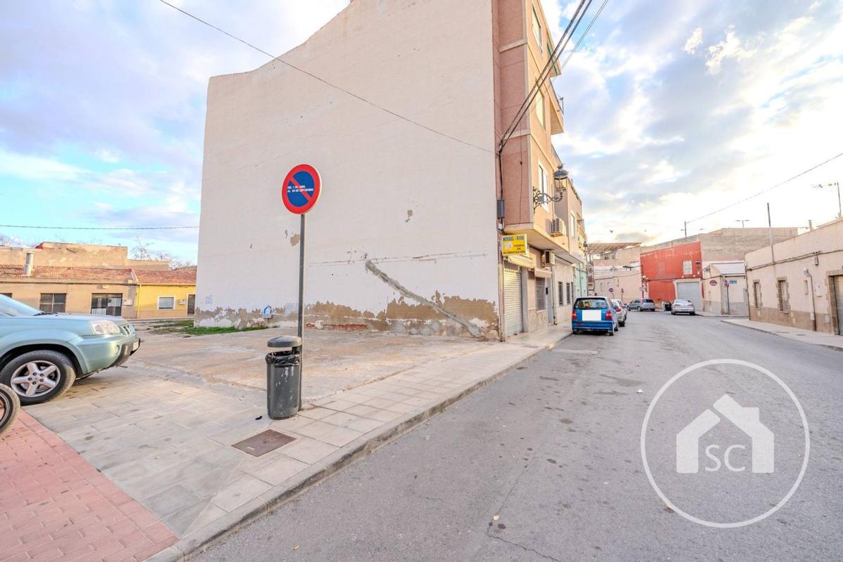 Terreno en venta en Elda, Alicante photo 3