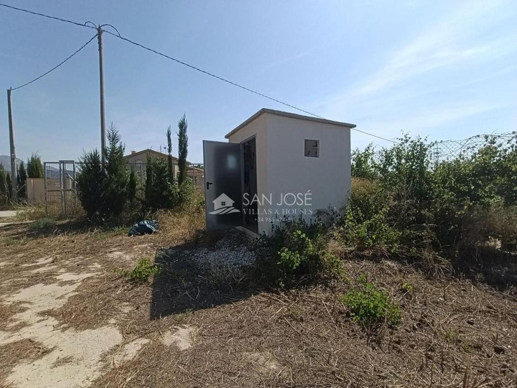Terreno en venta en Novelda, Alicante photo 1
