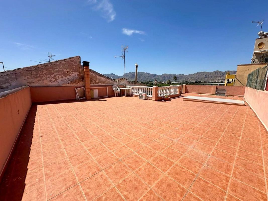 Propiedades en venta y alquiler en España photo 1