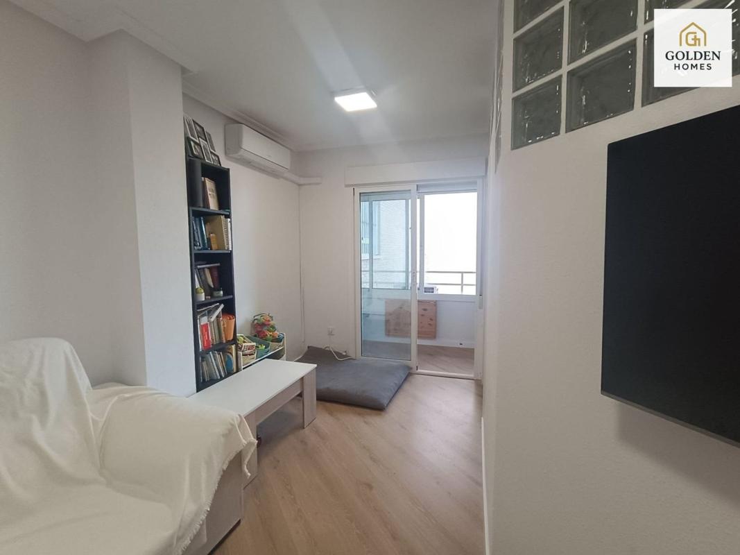 Venta de piso en Piso en Alvarez Quintero, Alcalde Felipe Mallol, San Vicente del Raspeig, San Vicente del Raspeig
photo 4