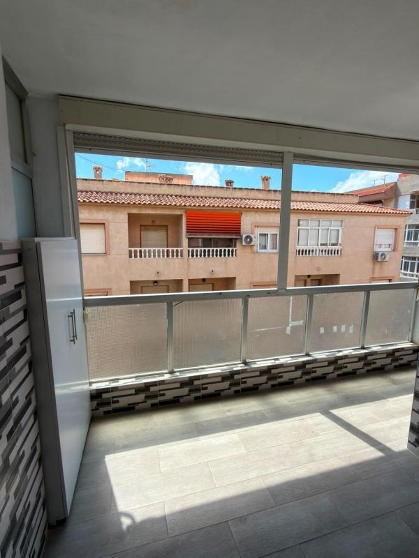 Venta de piso en Piso en Playa de los Náufragos, Torrevieja, Torrevieja
photo 3