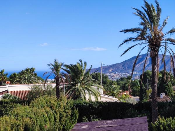 Casa o chalet independiente en Camino del Planet, 49, Pueblo Poniente, Benidorm thumbnail 2