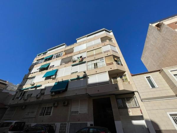 Studio for sale on Estudio en Calle Maldonado, 32, Centro - Muelle Pesquero, Torrevieja, Torrevieja photo 1