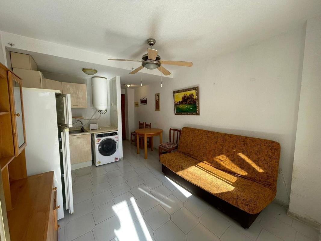 Sale of studio in Estudio en Calle Maldonado, Centro - Muelle Pesquero, Torrevieja, Torrevieja photo 4